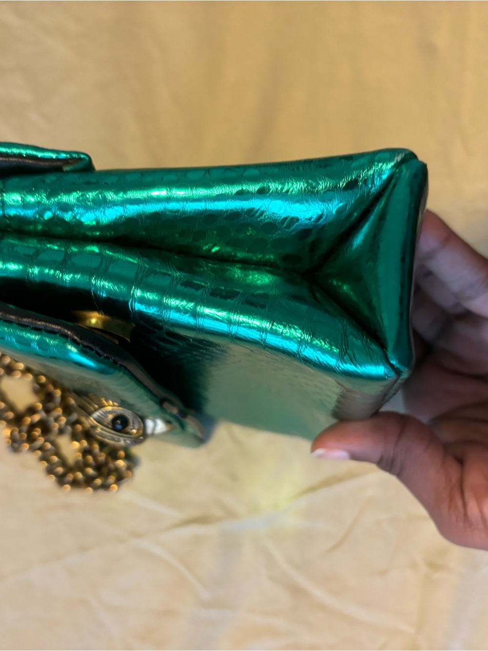 Kurt Geiger Metallic snake print Emerald Green mini Bag with brushed Gold Chain - Picture 7 of 10